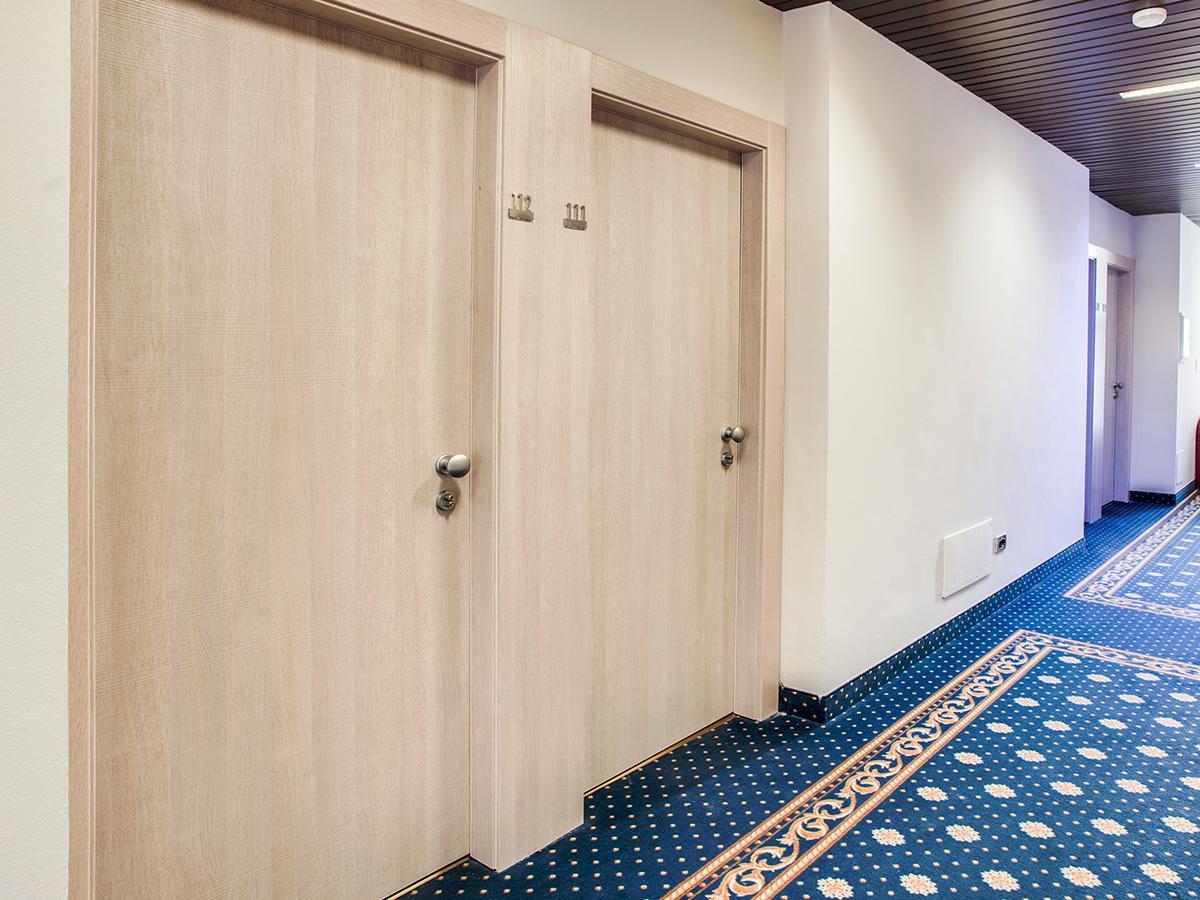 Hotel Ambasciatori Чезенатико Экстерьер фото